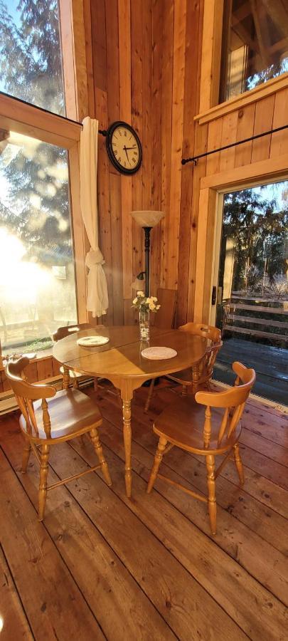 Ocean Views & Sunset Beach Cabin With Soaker Tub & Fire Pit Vila Powell River Exterior foto